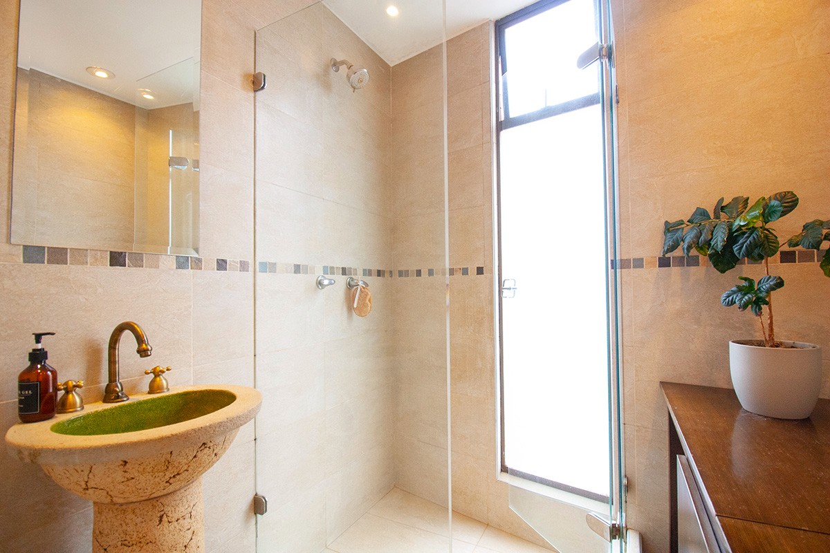 Apartamento en venta en Santa Barbara, Bogotá · foto 8 de 12