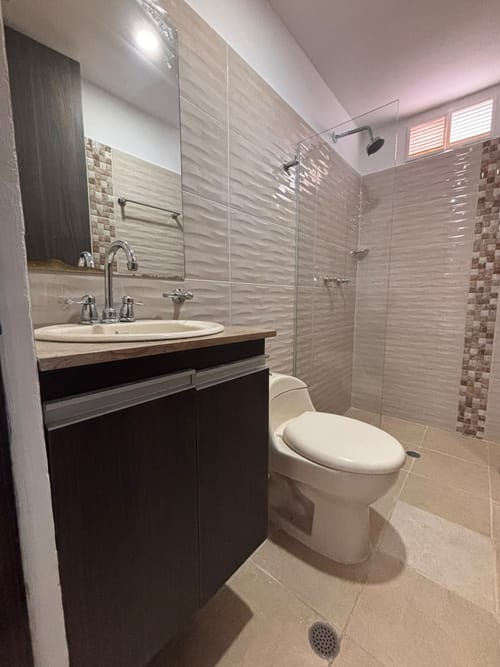 Apartamento de 3 alcobas en arriendo en Lorena, Medellín, 81 m² · foto 23 de 24