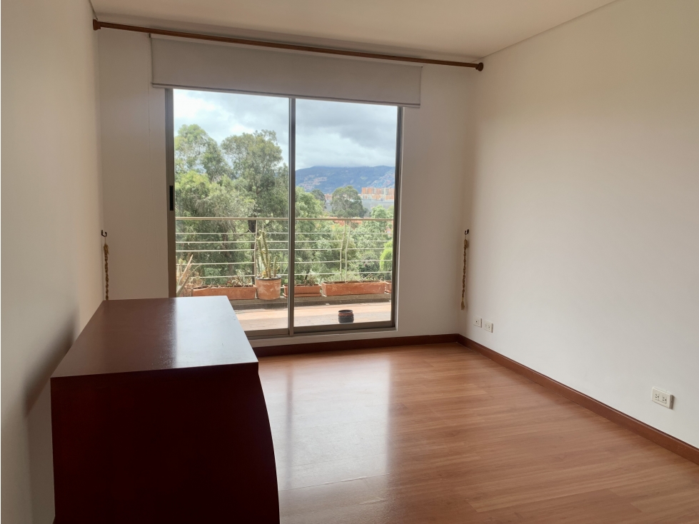 Apartamento en venta en Gratamira, Bogotá · foto 4 de 24