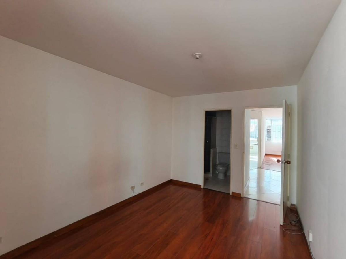 Apartamento en venta en Cedritos, Bogotá · foto 2 de 23