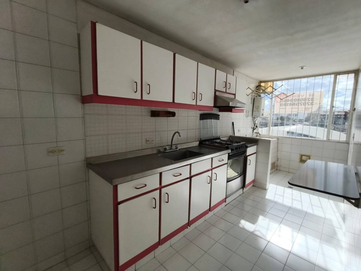 Apartamento en venta en Cedritos, Bogotá · foto 4 de 23