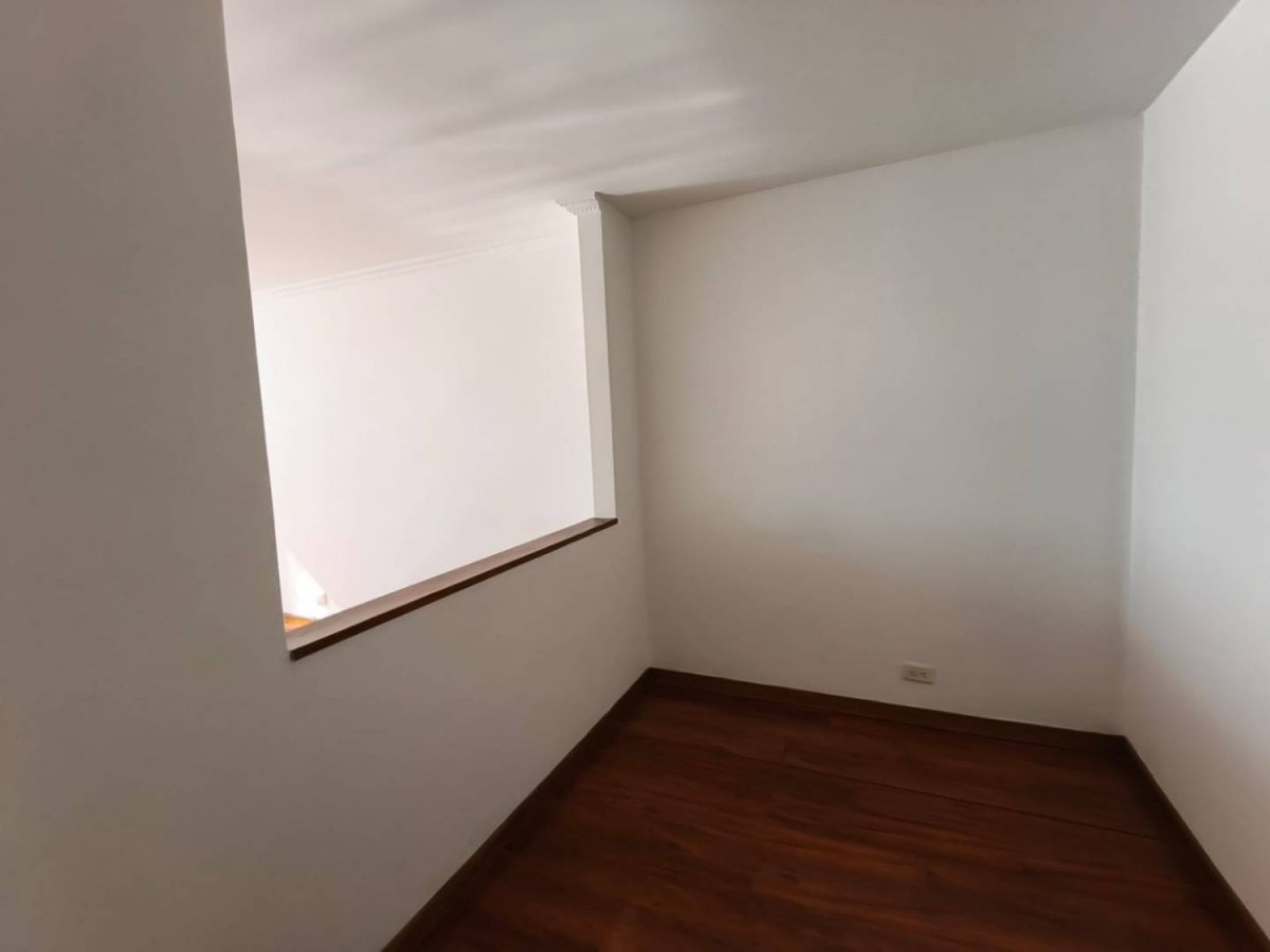 Apartamento en venta en Cedritos, Bogotá · foto 8 de 23
