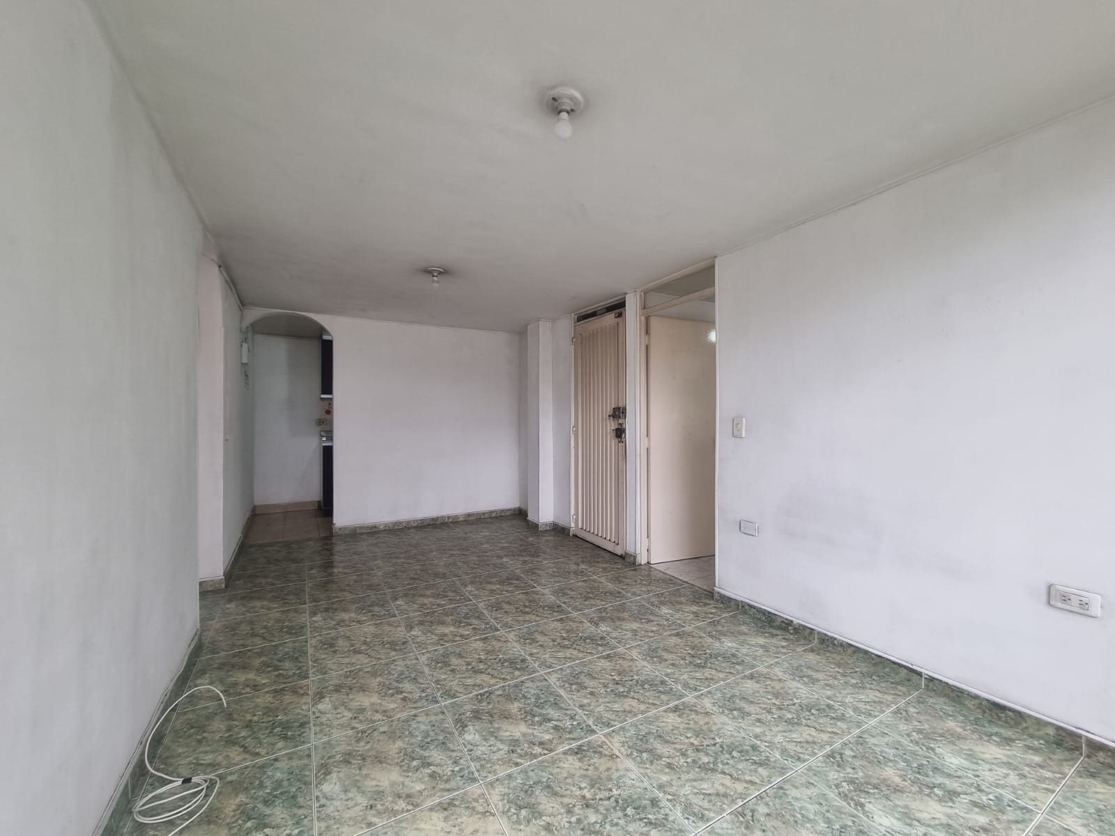 Apartamento en venta en Modelia Occidental, Bogotá · foto 2 de 12