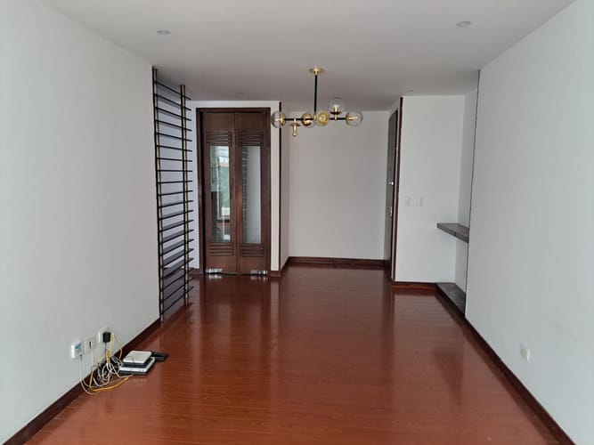 Apartamento de 2 alcobas en venta en Santa Barbara, Bogotá, 84 m² · foto 4 de 15
