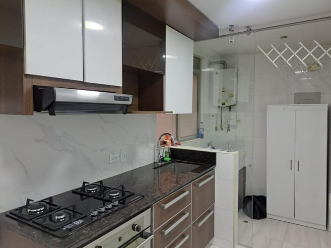 Apartamento de 2 alcobas en venta en Santa Barbara, Bogotá, 84 m² · foto 6 de 15