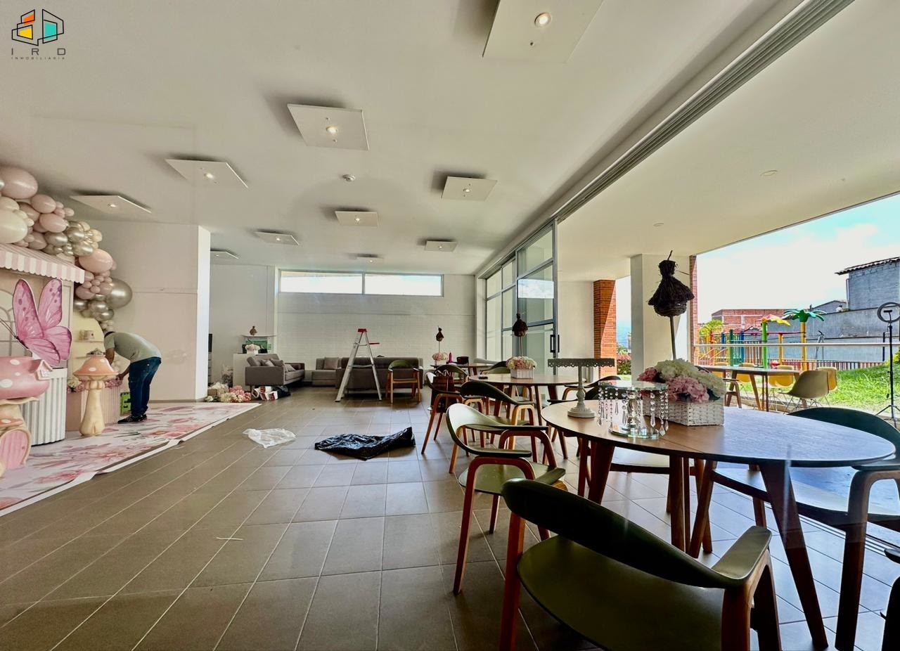 Apartamento en venta en Loma Benedictinos, Envigado · foto 10 de 24