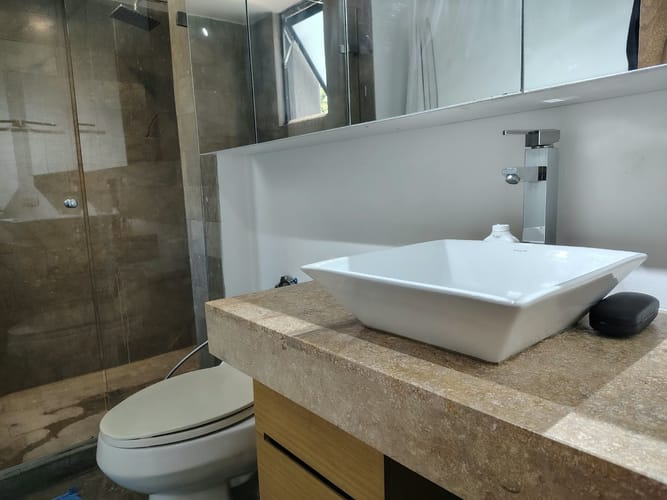 Apartamento de 2 alcobas en venta en El Poblado, Medellín, 145 m² · foto 16 de 18