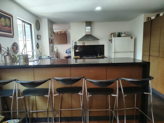 Apartamento de 2 alcobas en venta en El Poblado, Medellín, 145 m² · foto 6 de 18