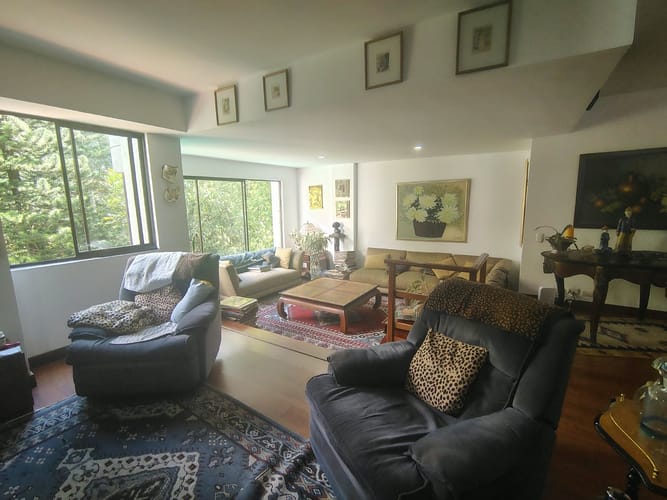 Apartamento de 2 alcobas en venta en El Poblado, Medellín, 145 m² · foto 2 de 18