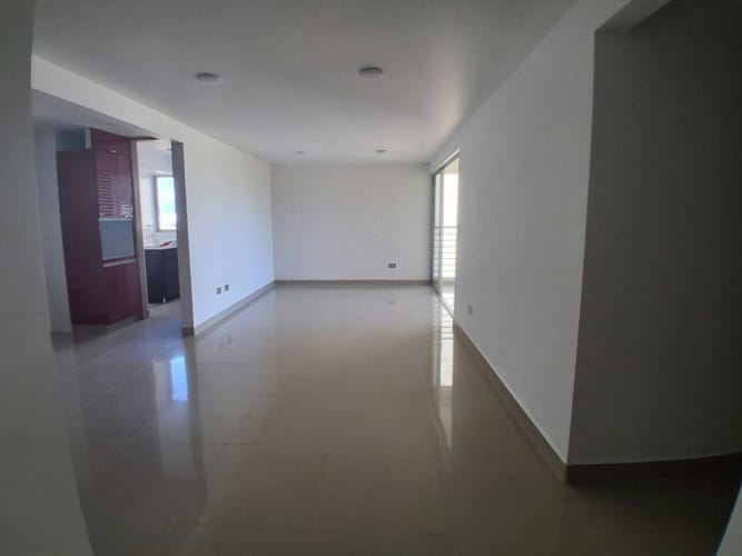 Apartamento de 3 alcobas en venta en Ub. Canaima, Neiva, 93 m² · foto 6 de 19