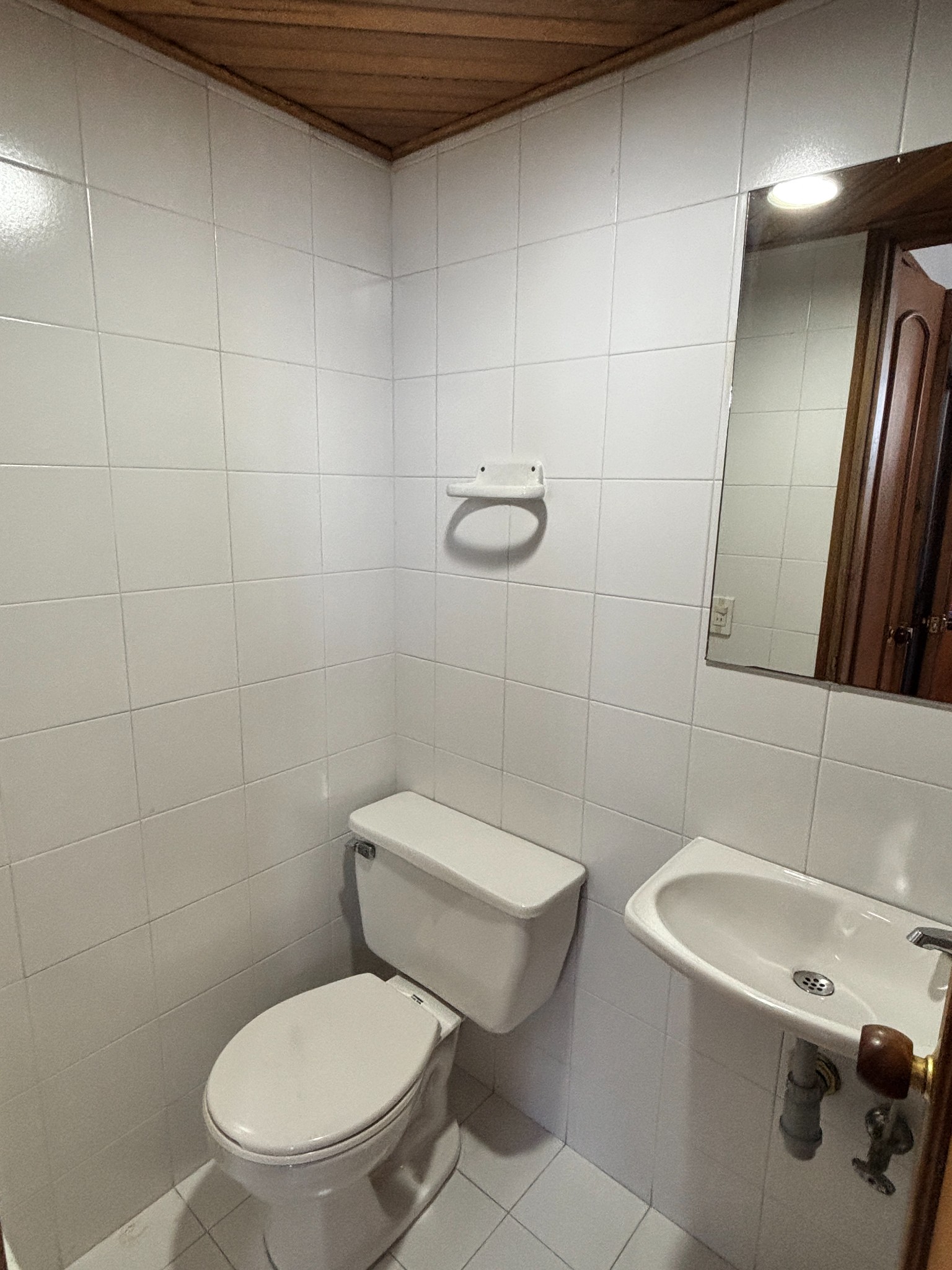 Apartamento en venta en El Campestre, Medellín · foto 2 de 24