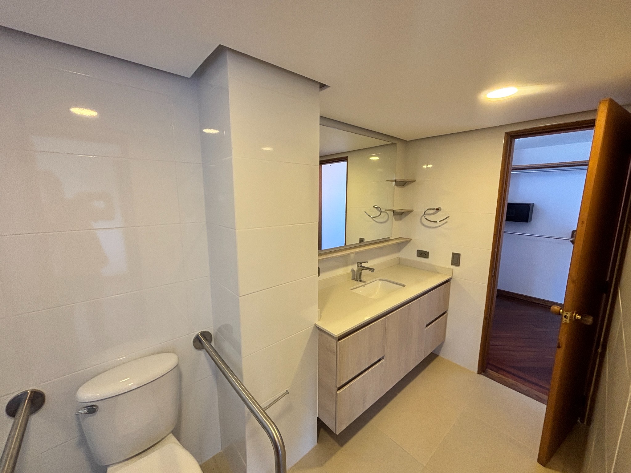 Apartamento en venta en El Campestre, Medellín · foto 7 de 24