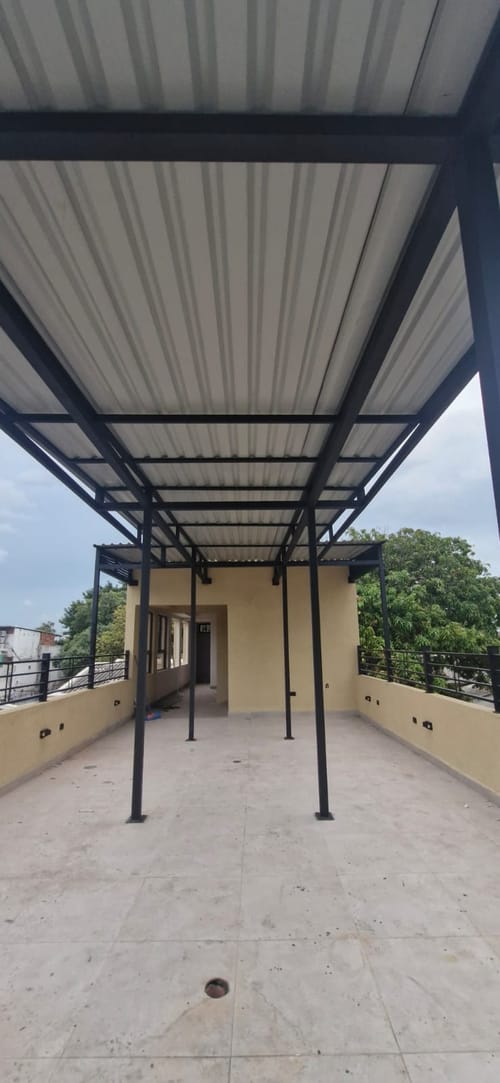 Casa de 19 alcobas en venta en Manga, Cartagena, 438 m² · foto 12 de 19