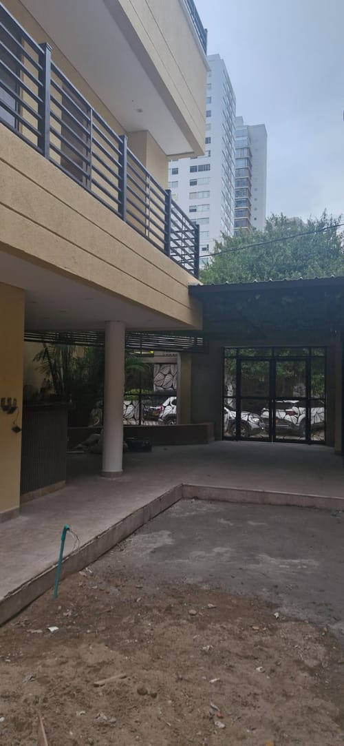 Casa de 19 alcobas en venta en Manga, Cartagena, 438 m² · foto 13 de 19