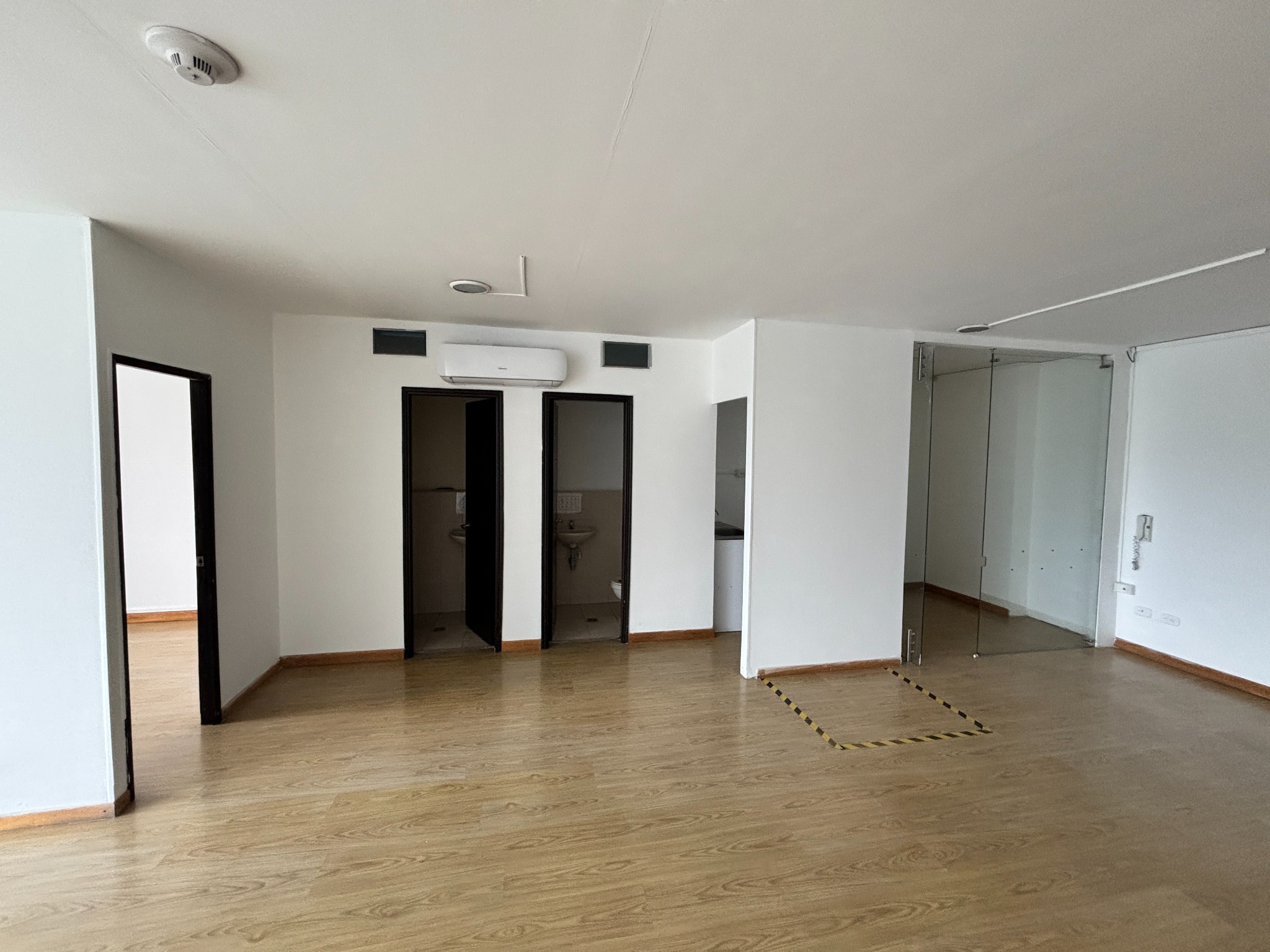 Building in Trinidad (1480 m²) for Sale - 4