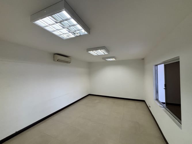 Edificio en venta en Laureles, Medellín, 1480 m² · foto 17 de 20