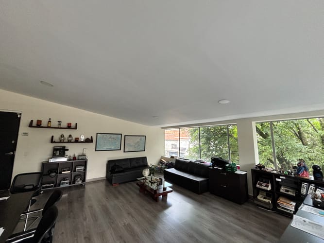 Edificio en venta en Laureles, Medellín, 1480 m² · foto 12 de 20