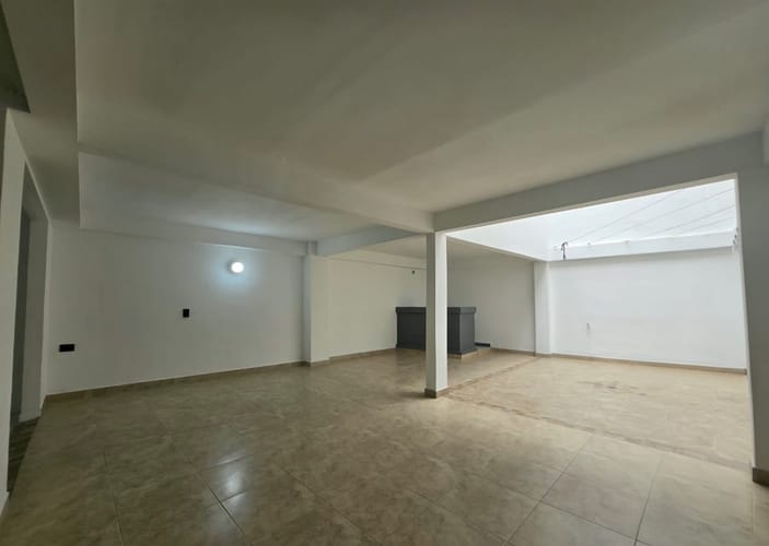 Oficina en arriendo en Belén, Medellín, 215 m² · foto 2 de 19