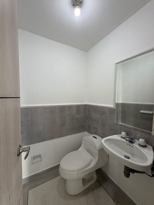 Oficina en arriendo en Granada, Cali, 60 m² · foto 5 de 10