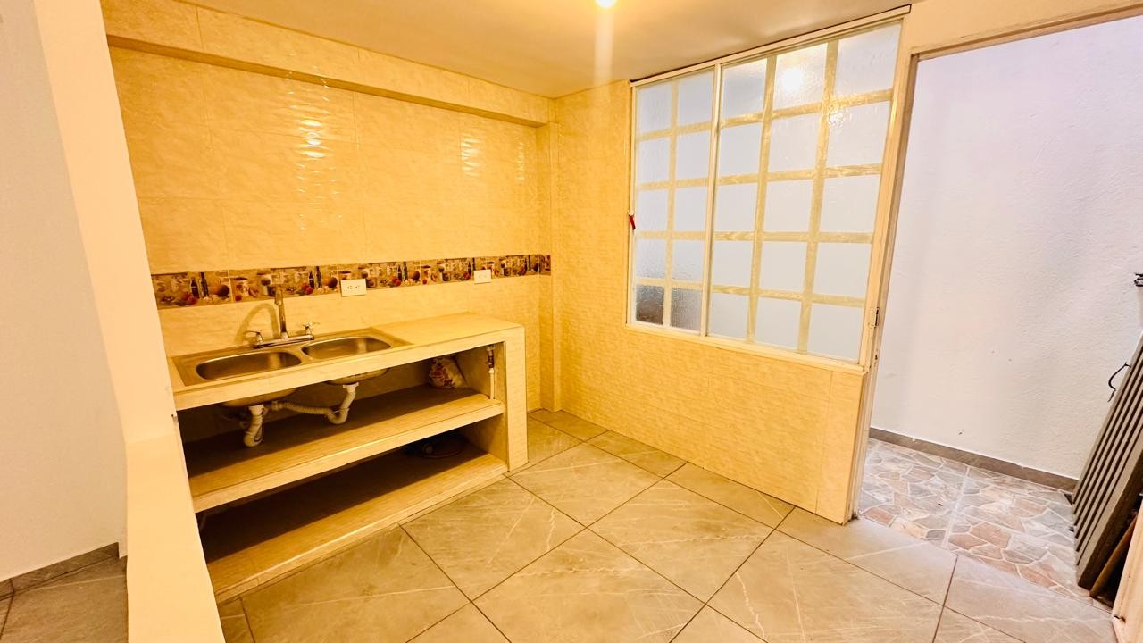 Casa en venta en San Jose, Bogotá · foto 5 de 21
