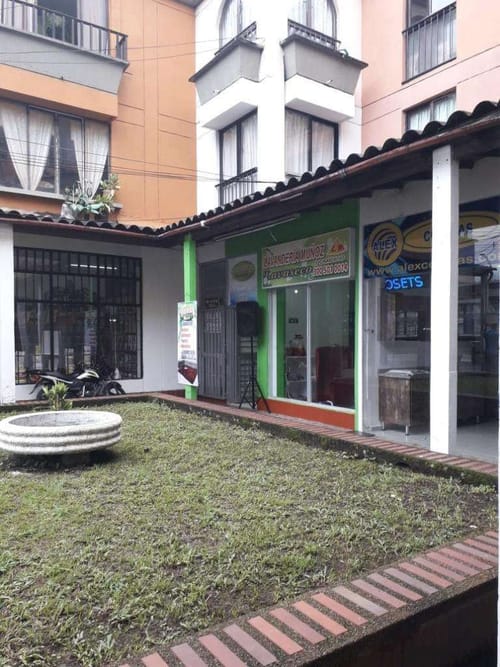 Local en arriendo en Santa Monica, Dosquebradas, 23 m² · foto 2 de 10