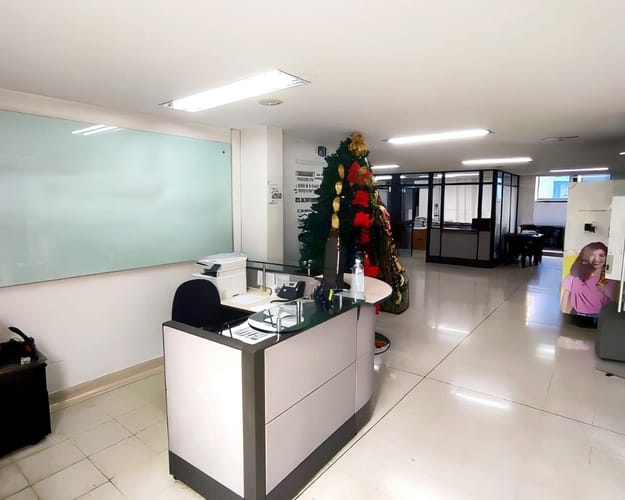 Oficina en venta en Belén, Medellín, 2625 m² · foto 10 de 11