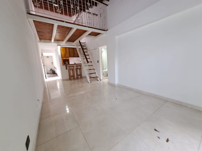 Apartamento de 3 alcobas en arriendo en Laureles, Medellín, 75 m² · foto 3 de 17