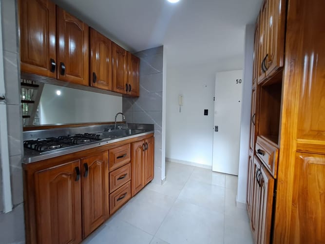 Apartamento de 3 alcobas en arriendo en Laureles, Medellín, 75 m² · foto 5 de 17