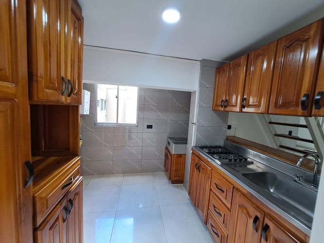 Apartamento de 3 alcobas en arriendo en Laureles, Medellín, 75 m² · foto 7 de 17