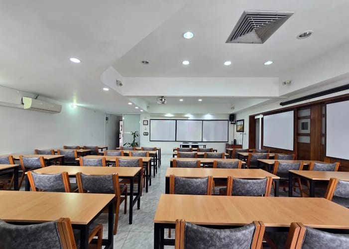 Oficina en arriendo en Belén, Medellín, 93 m² · foto 8 de 14