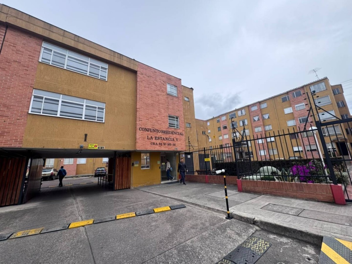 Apartamento en venta en Granada Norte, Bogotá · foto 14 de 24