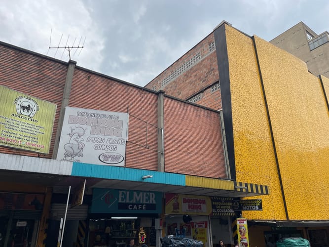 Local en venta en La Candelaria, Medellín, 560 m² · foto 9 de 9