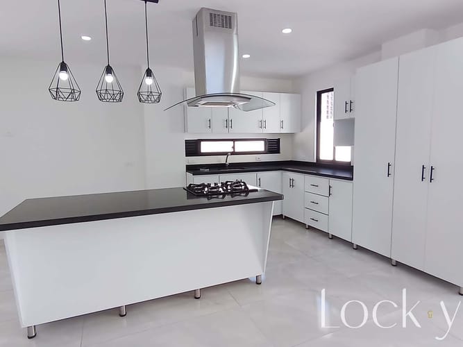 Casa de 3 alcobas en venta en El Porvenir, Rionegro, 300 m² · foto 8 de 21