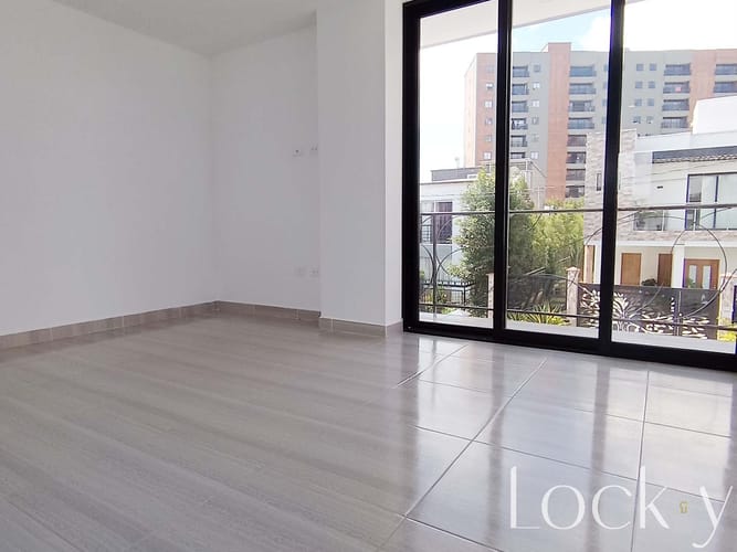 Casa de 3 alcobas en venta en El Porvenir, Rionegro, 300 m² · foto 15 de 21