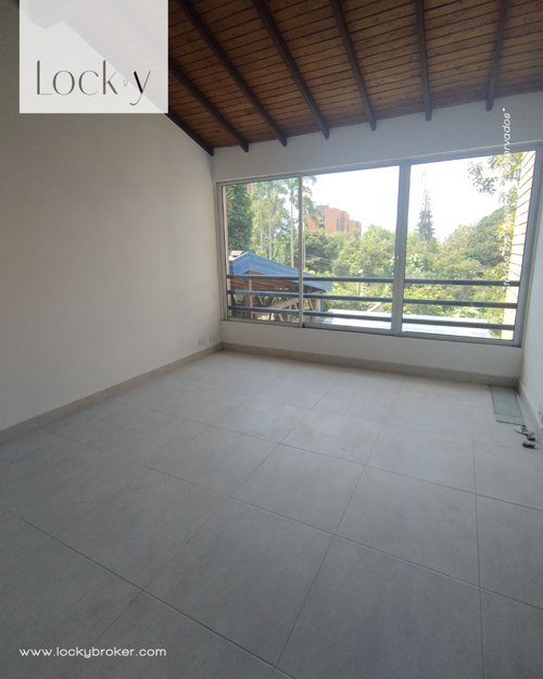 Casa de 4 alcobas en venta en Los Balsos, Medellín, 330 m² · foto 7 de 17