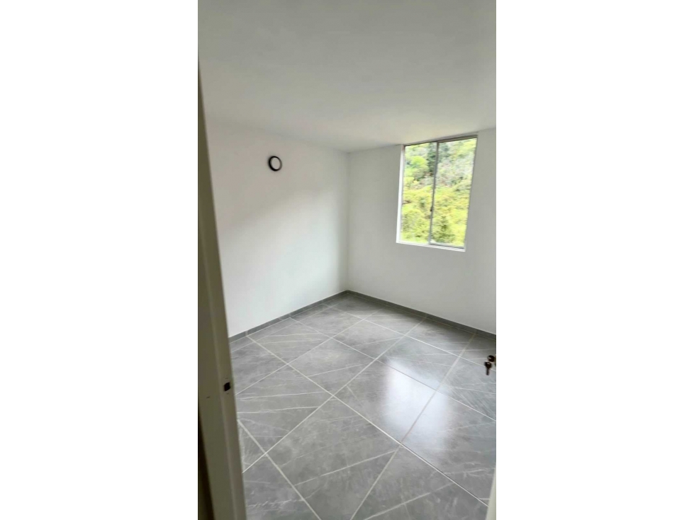 Apartamento en venta en San Cristobal, Medellín · foto 9 de 10