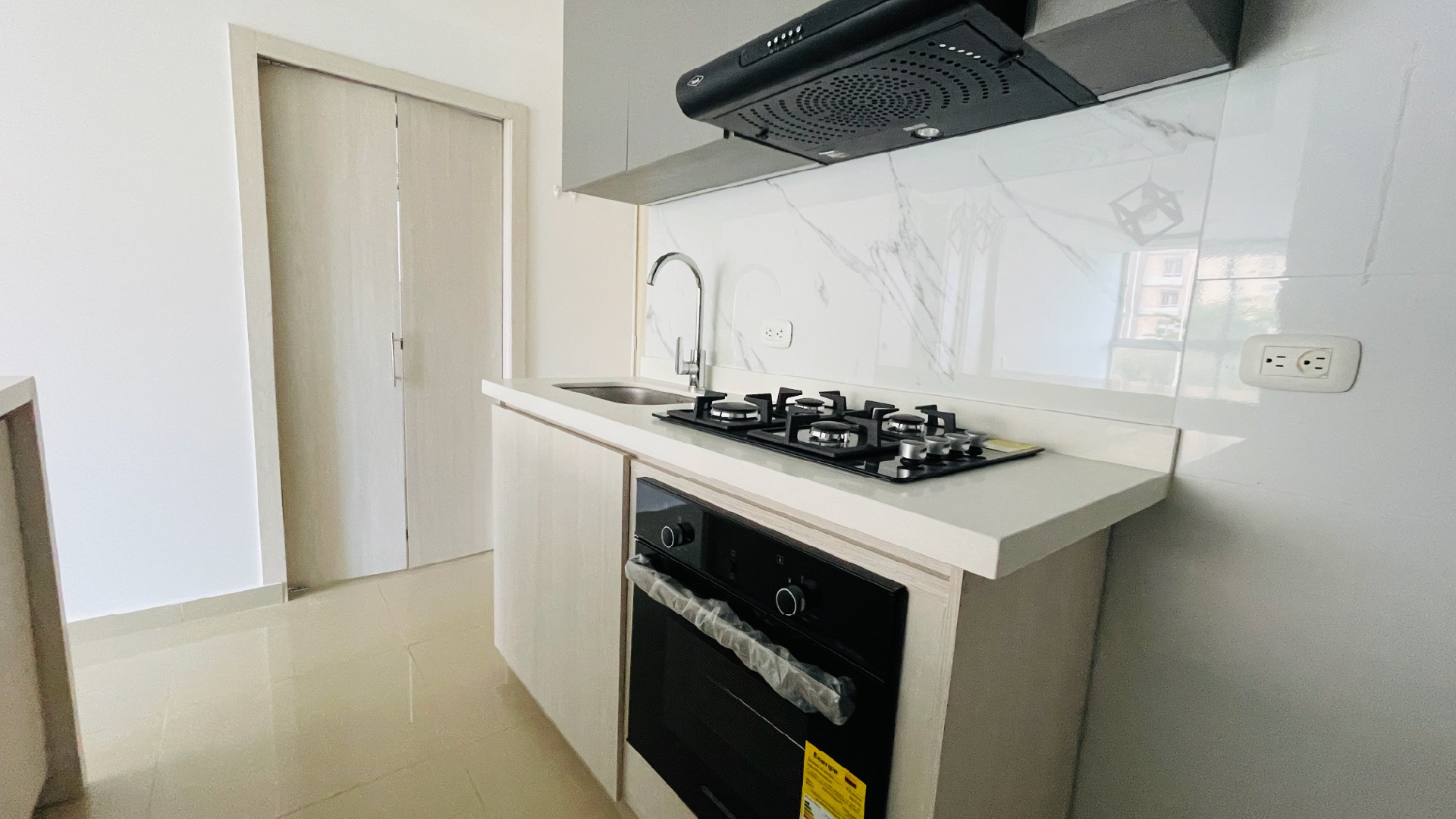Apartamento en arriendo en Miramar, Barranquilla · foto 8 de 24