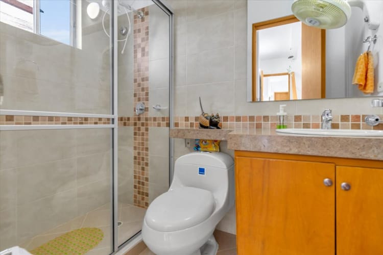 Casa de 3 alcobas en venta en Las Palmas, Ricaurte, 128 m² · foto 13 de 18