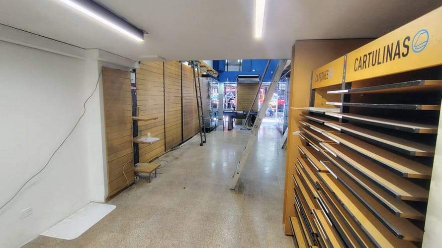 Local en arriendo en San Diego, Medellín, 50 m² · foto 18 de 24