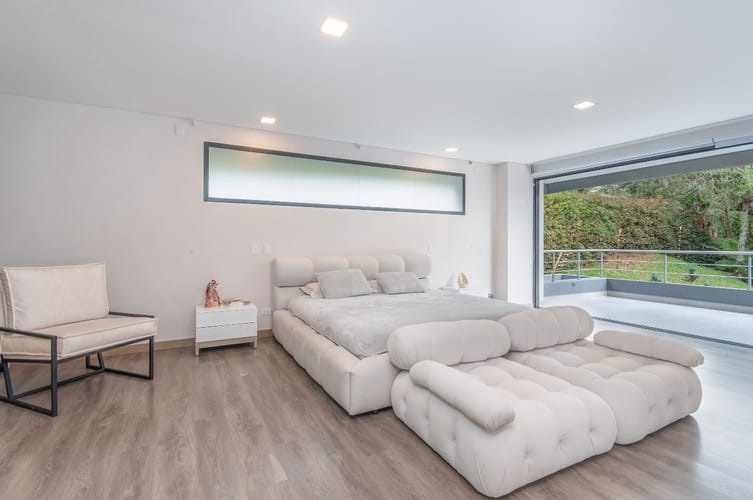 Casa de 5 alcobas en venta en Vía Las Palmas, Envigado, 492 m² · foto 5 de 15
