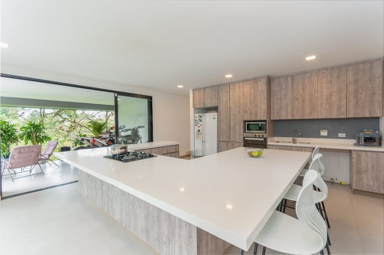 Casa de 5 alcobas en venta en Vía Las Palmas, Envigado, 492 m² · foto 6 de 15