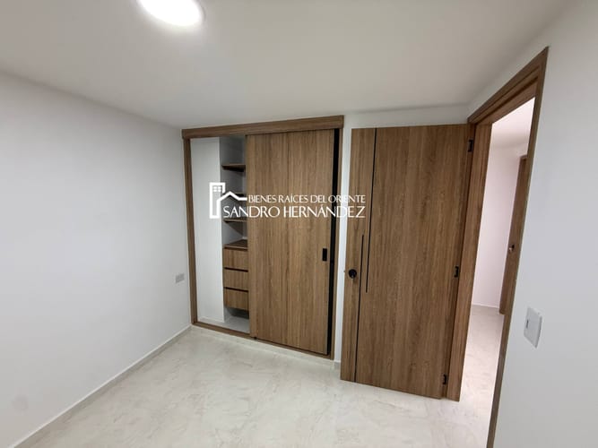 Apartamento de 4 alcobas en venta en Villabel, Floridablanca, 96 m² · foto 9 de 18