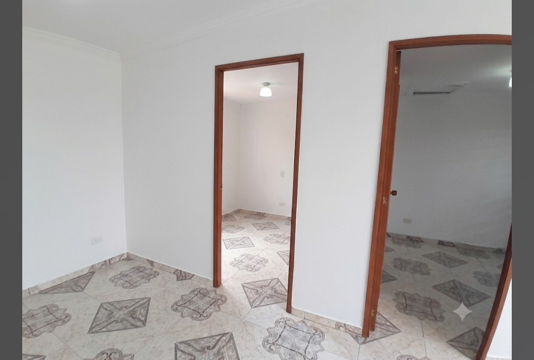 Apartamento en venta en Villa Alsacia, Bogotá · foto 5 de 9