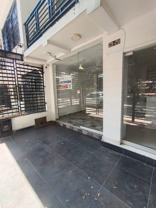 Local en arriendo en Ciudad 2000, Cali, 36 m² · foto 2 de 11