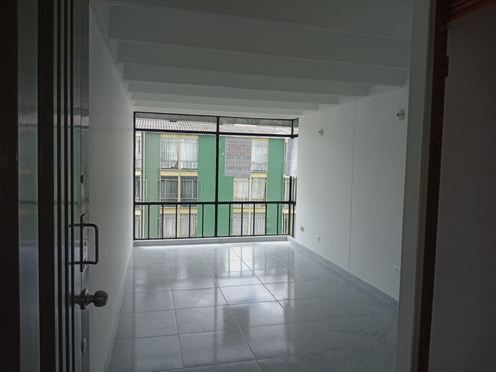 Apartamento en venta en Bosque De San Carlos, Bogotá · foto 3 de 19