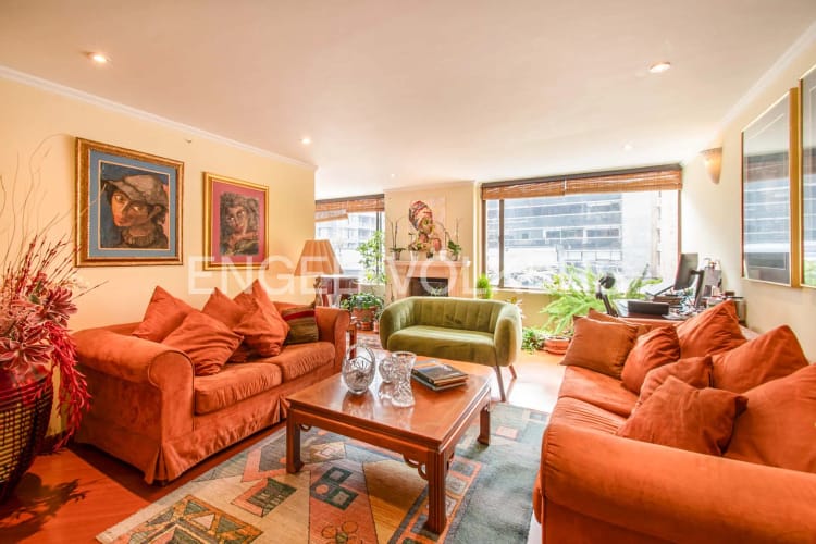 Apartamento de 4 alcobas en venta en Chico, Bogotá, 164 m² · foto 3 de 18