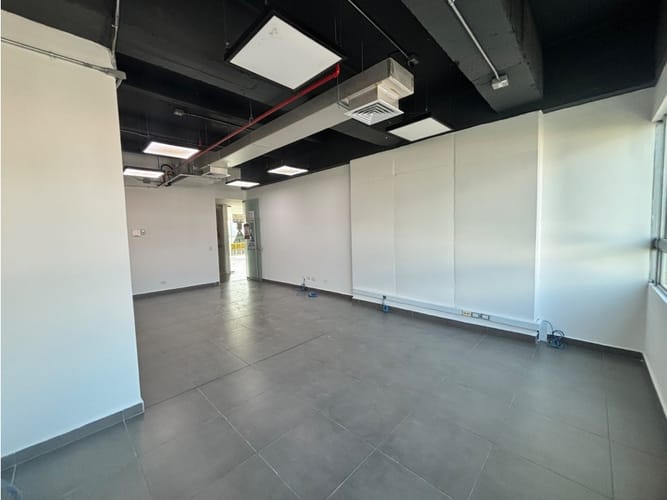 Oficina en arriendo en Restrepo Naranjo, Sabaneta, 36 m² · foto 3 de 9