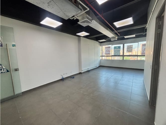 Oficina en arriendo en Restrepo Naranjo, Sabaneta, 36 m² · foto 6 de 9