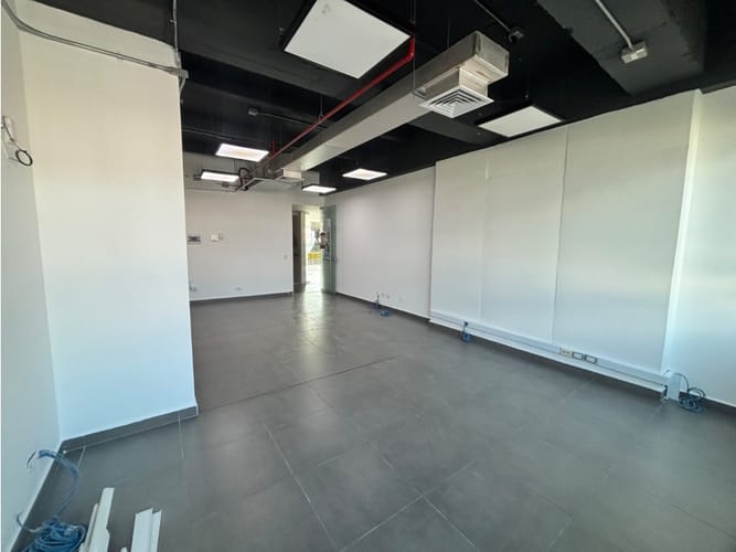 Oficina en arriendo en Restrepo Naranjo, Sabaneta, 36 m² · foto 7 de 9