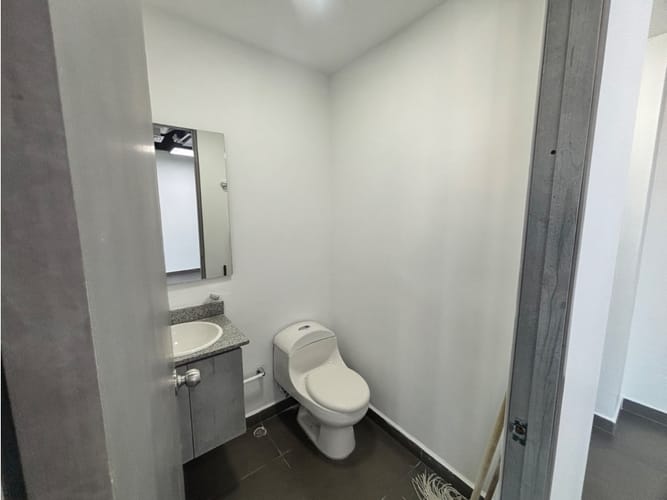 Oficina en arriendo en Restrepo Naranjo, Sabaneta, 36 m² · foto 9 de 9